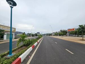 Đất ngộp thị trấn kim long, đường nhựa 32m