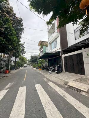 Bán đất mặt tiền Nguyễn Khang, khu Phần Lăng, Dt 97m2 giá 4,55 tỷ