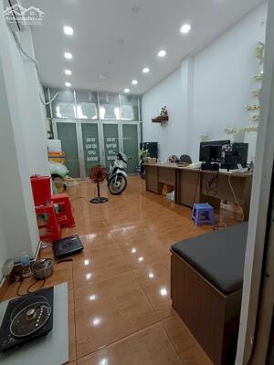 Cho thuê mặt bằng riêng biệt Đinh Bộ Lĩnh, P26 Bình Thạnh, 4x8m, 8.5tr