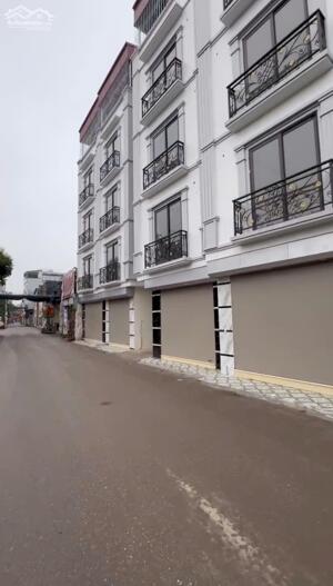 Ô Tô Vào Nhà đường 10m- 35m2*5 tầng-3,5 tỷ-5.5 tỷ kinh doanh Phường Yên Nghĩa-Quận Hà Đông.