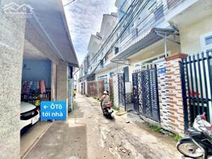 Bán nhà trục chính hẻm 311 Nguyễn Văn Cừ