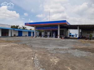 Cần bán gấp cây xăng và nhà xưởng