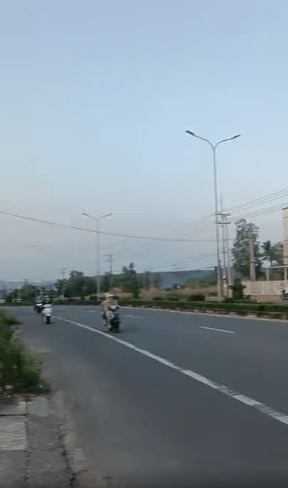 Cần tiền bán gấp đất đô thị mặt tiền Hùng Vương - Dương Đông