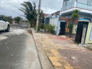 225M2 Khu Tái Định Cư Phú Lạc, Đông Hòa, Đường 16m, Cách Biển 500m, ngay Dự án Hòa Phát