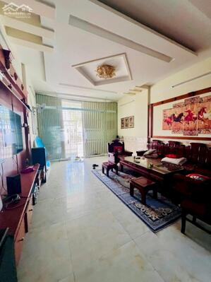 BÁN NHÀ MT KHU HOÀNG VĂN THÁI - QUY NHƠN - LH 0939 81 3696