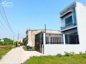 Bán nhà mới xây, 1T, 1L có 3PN, SHR hoàn công, xã Mỹ Hạnh Bắc, gần chợ Đình