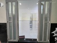 cho thuê nhà hoàng hoa thám, p5, pn. 1 lầu, 2pn, 2wc, balcon. cách hxh 20m.