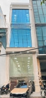 cho thuê tòa nhà tại trung yên 11. dt: 95 m * 7.5 tầng. mt: 6 m. thông sàn. thang máy. nhà mới