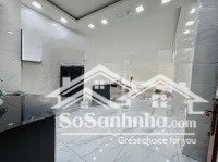 phòng full nội thất, gần quận 6, quận 10, quận 1, toà nhà thang máy, gần ueh, y dược, sư phạm