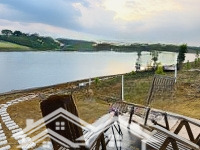đất biệt thự hồ dt 694,3m2(10m x 70m). đường nhựa. đất có view siêu đẹp hạ sập giá chỉ 3,4 triệu/m2