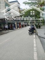 chị gái mình cần bán nhanh mua đất tặng nhà tại văn phú cách 2 nhà ra trục ô tô tránh