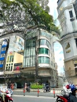 tòa nhà góc 2mt 3 tháng 2 quận 10 - dt 9 x 16m - hầm - 8 tầng - hđt 400 triệu - giá 85 tỷ
