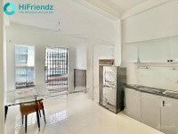 studio ban công lớn - full nội thất, thang máy gần cầu nguyễn văn cừ