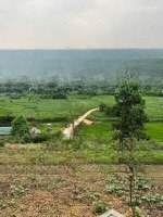 cắt 1000m có 200 thổ cư còn lại đata vườn , đất vuông như bánh trưng view cánh đồng view núi
nhìn s