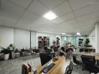 cần cho thuê ngay văn phòng 100m2 tại vũ tông phan chỉ với 14,5 triệu/tháng (sàn thông, view kính)
