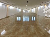 chính chủ cho thuê nhà trong ngõ tại võ chí công dt 70m2 x 5t, mt 5m ngõ rộng 2 ô tô. giá 25 tr