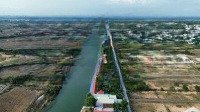 đất làm nhà vườn, khu dân cư 1000m2 đường xe hơi. cách quận 7 chỉ 8km. giá chỉ 2 tỷ. shr sang tên