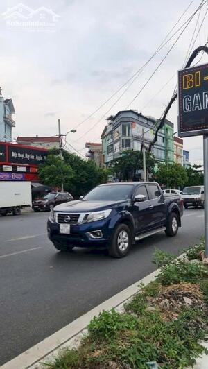 Chính chủ cho thuê mặt bằng cửa hàng showroom mặt đường Ngọc Hồi DT: 200 - 300 - 400m2