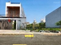 cần bán nhanh lô đất gần trung tâm thành phố bến cát, cặp sát ql13