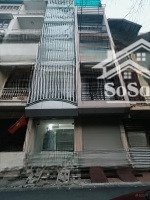 cho thuê nhà trường chinh 55 m x 5 tầng mặt tiền 4,5 m , tầng 1 thông trên chia 2 , điều hòa nl.