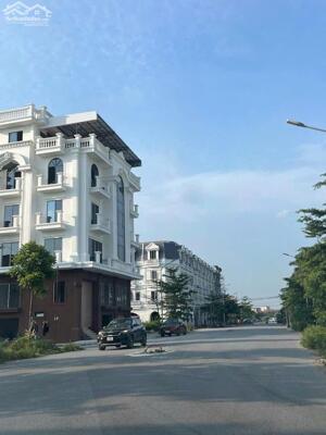 BÁN NHÀ PHÂN LÔ LAI XÁ CẠNH ĐẠI HỌC THÀNH ĐÔ 75M2 7 TẦNG THANG MÁY