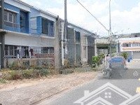 bán căn biệt thự song lập 75m2, 1 trệt 1 lầu tại kđt oasis, bến cát, sổ hồng riêng, công chứng ngay