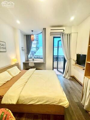 Cho thuê studio ban công tại Lê Lai quận 1 ngay phố đi bộ nguyễn huệ