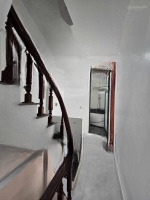 bán nhà giang biên, ô tô đỗ cổng, gần hồ, gần ubnd: dt40m; 4t; nhỉnh 5 tỷ (ctl)