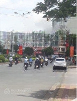 cho thuê 3 căn nhà liền kề ngay góc 2 mặt tiền đường lạc long quân, q. 11 mở ngân hàng, trường học