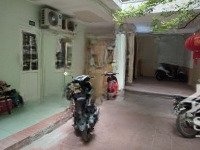 bán nhà phố quan nhân, dt 180m2x 5 tầng x mt 11m, 25 phòng trọ, ngõ rộng, cách phố 50m, giá 21 tỷ