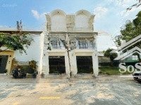 nhà mặt tiền đẹp chủ nhà cần bán gấp để thanh toán ngân hàng