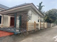 chỉ việc sách valy về hưởng thụ, nhà mới xây làm hàng xóm với các siêu dự án lớn nhỏ mà giá lại mềm