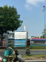 cho thuê toà nhà lớn mặt tiền trường chinh gần cầu tham lương
