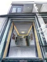 bán nhà lầu hẻm 366 đường cách mạng tháng 8