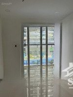 bán nhanh căn 2pn 50m2 giá 2t480, vcb hỗ trợ vay, tầng thấp,view hồ bơi. lh 090.330.4200 ms nguyên