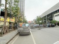 mặt phố huỳnh thúc kháng. đống đa. 90m2. lô góc. 1 mặt phố, 2 mặt ngõ ô tô. giá hợp lý