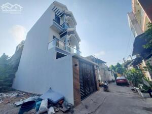 BÁN NHÀ HẺM XE HƠI KHU VINHOMES, 62m2 (4.51m X 13.7m), 3 TẦNG, 4PN, PHƯỚC THIỆN, QUẬN 9