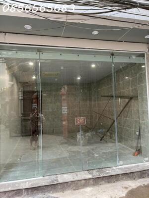 Cho thuê cửa hàng tầng1 , ngõ ô tô vào đc, nhà vs đầy đủ, điều hoà âm trần, 25m2 khép kín