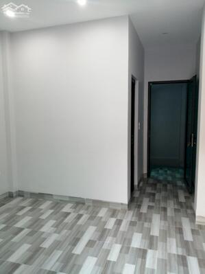 Cho thuê nhà 3 tầng Phú Viên, Bồ Đề, Long Biên. 40m. Giá: 10 triệu/tháng. Lh: 0967873362