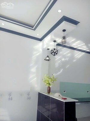 Bán Nhà mới xây cách chợ Long Hải khoảng 500m , đường xe hơi,sát đường 36m Giá 1ty550 thích hợp ĐT