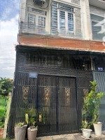 hơn 1ty rưỡi có nhà hẻm xe hơi đường lê thị riêng, q12