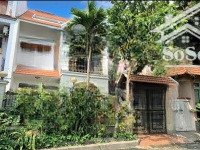 bán gấp biệt thư sân vườn,dt: (12m x 20m),3 tầng, phổ quang, p2, tân bình, giá 30 tỷ
