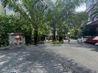 biệt thự khu compound nguyễn trọng tuyển. p8. quận phú nhuận. 5,2 x 20m. 1 trệt 3l. gía 26 tỷ tl