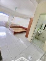 phòng trọ full nội thất: đh, nl, giường, quạt, ban công, 27m2 tại ngõ 68 triều khúc, chỉ 3tr/tháng