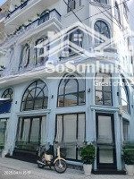 bán nhà lô góc nguyễn ảnh thủ,q12-10x12m, 6 tầng,thang máy nhập đức , đúc suốt, mới toanh, 13,5tỷ.