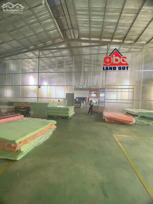 Bán nhà xưởng 2400m2 tại Xã Lộ 25, Thống Nhất, Đồng Nai, giá 20 tỷ 500.