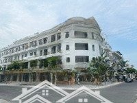 bán tòa nhà khách sạn mặt phố p. phú tân tp. bến tre (kdt hưng phú)