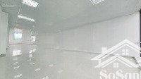 cho thuê tòa nhà mt nguyễn trọng tuyển, p1. dt: 7x20m. 1 hầm 6 tầng nổi, sàn suốt. giá 70tr/tháng