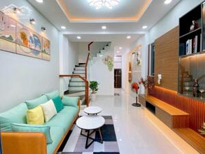 Bán nhanh nhà hẻm 5m Nguyễn Thị Nhỏ, Tân Bình, DT 70m2, giá chỉ 4tỷ6, sổ hồng riêng, 1 trệt 2 lầu