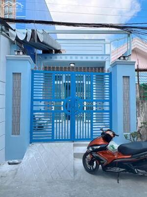 Nhà trệt rộng 2 phòng ngủ, lộ ô tô - Gần trường Đại Học Y Dược